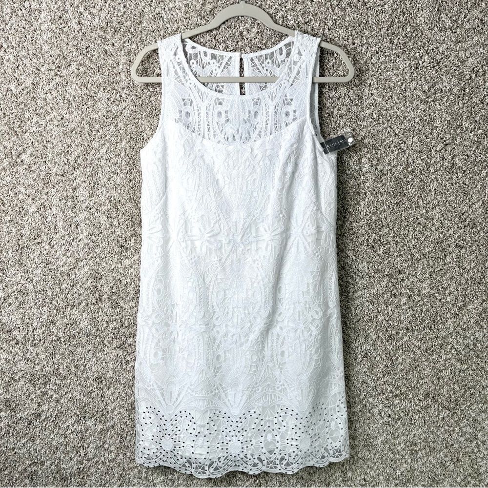 White House Black Market Dress Women’s 6 Embroidered Lace Sleeveless Shift NWT